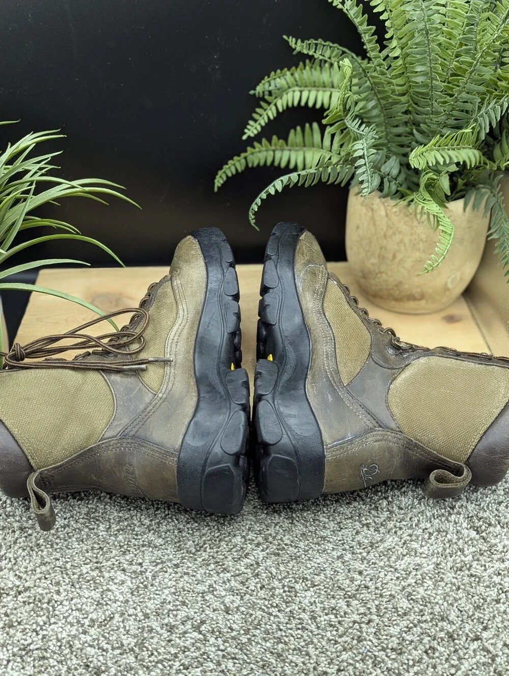 Danner Sequoia Mens Size 10EE Lace Up Leather Boots Casual Work